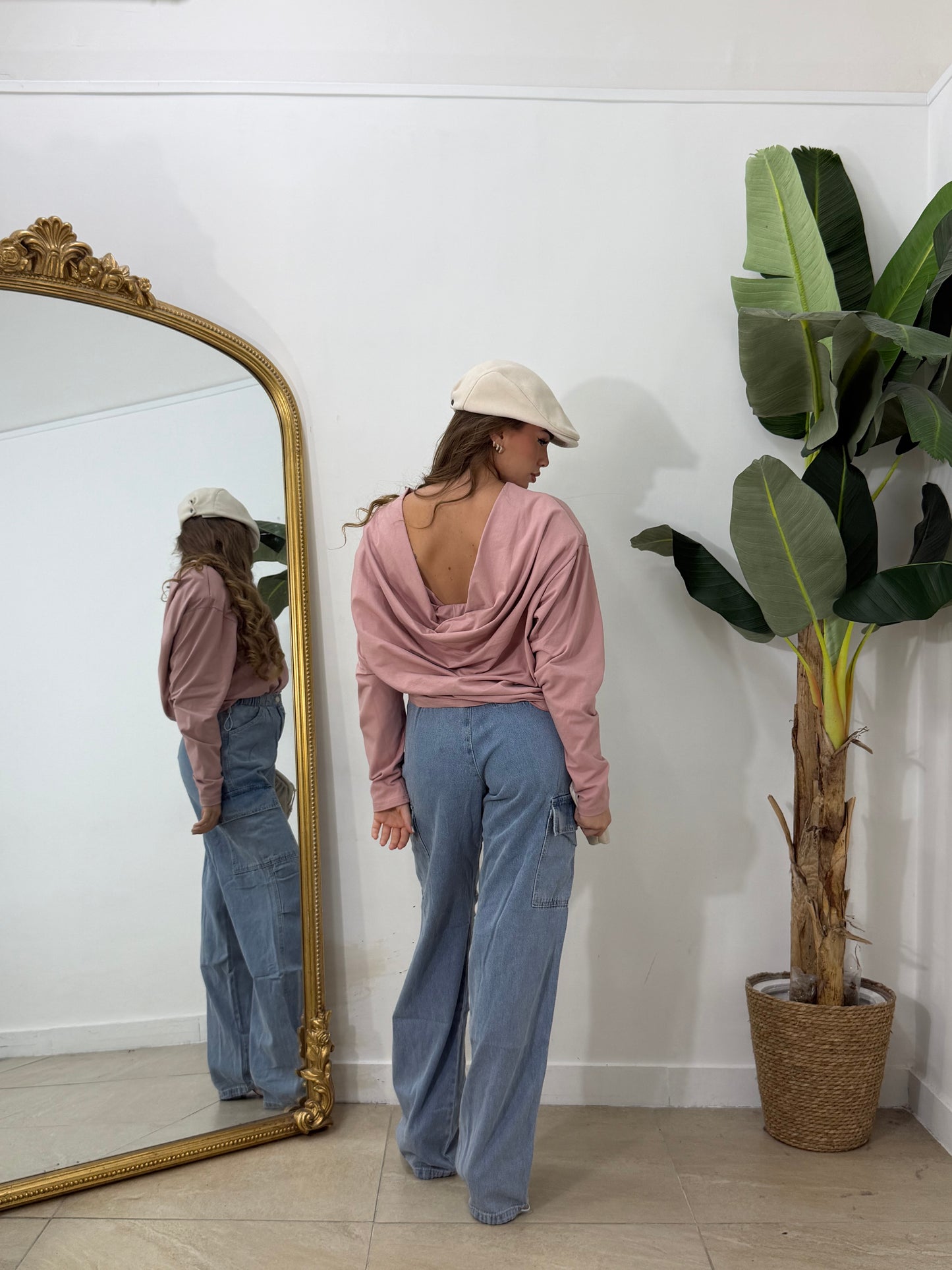 Shirt spalline rosa con schiena scoperta