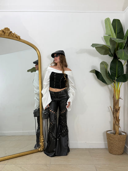 Pantalone in pelle stringato