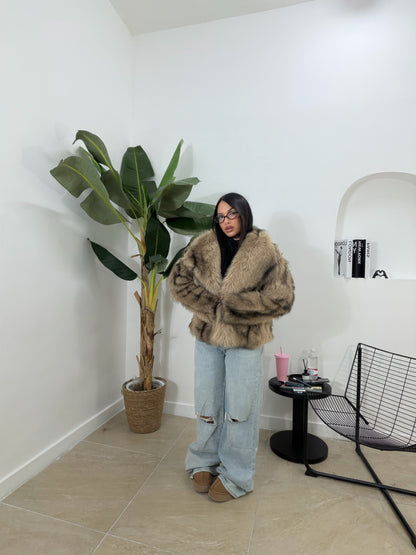 Pelliccia sfumata nocciola