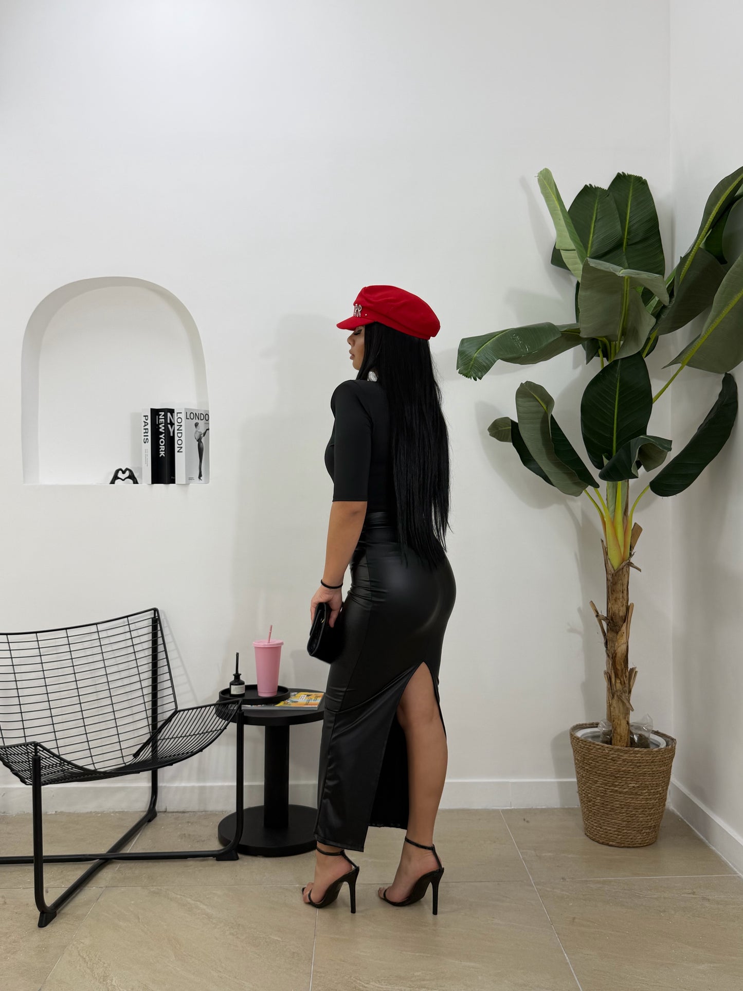 Loungette in pelle nera