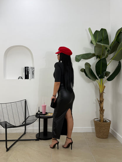 Loungette in pelle nera