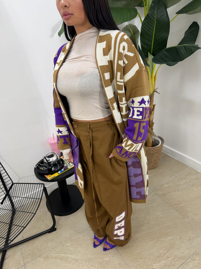 Set creatrive beige con cardigan