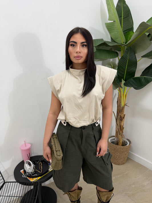 Shirt smanicata con spalline beige -8892